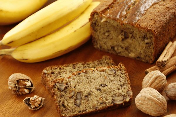 Pão de Banana com Nozes