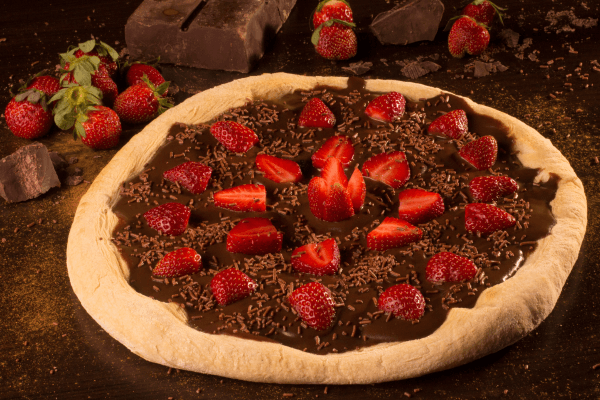 Pizza de Chocolate com Morango