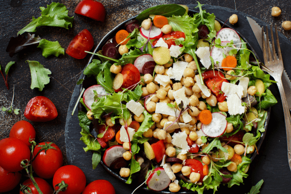 Salada de Grão de Bico com Legumes