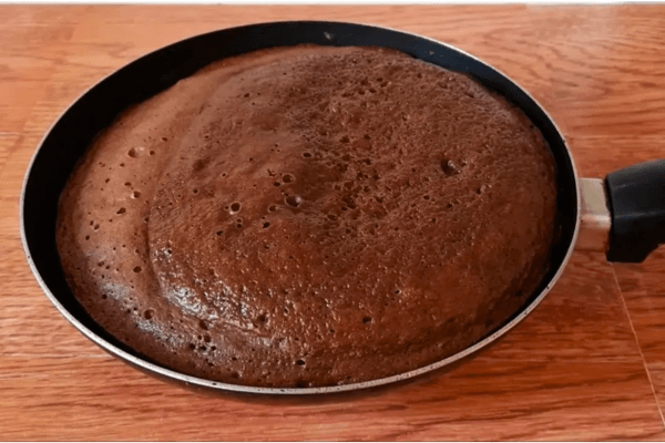 Bolo de Chocolate sem Forno e Feito Apenas na Frigideira